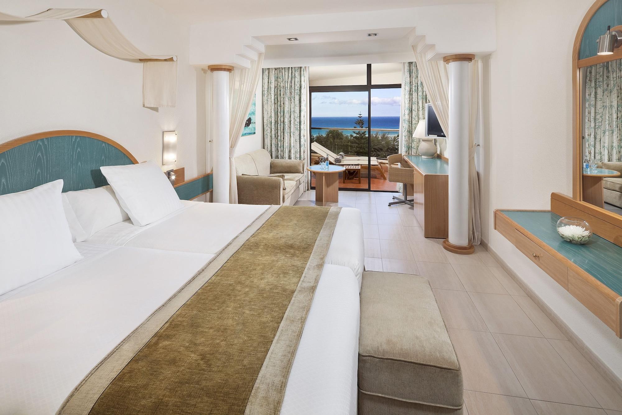 Paradisus By Melia Fuerteventura Costa Calma Bagian luar foto A typical room at the resort