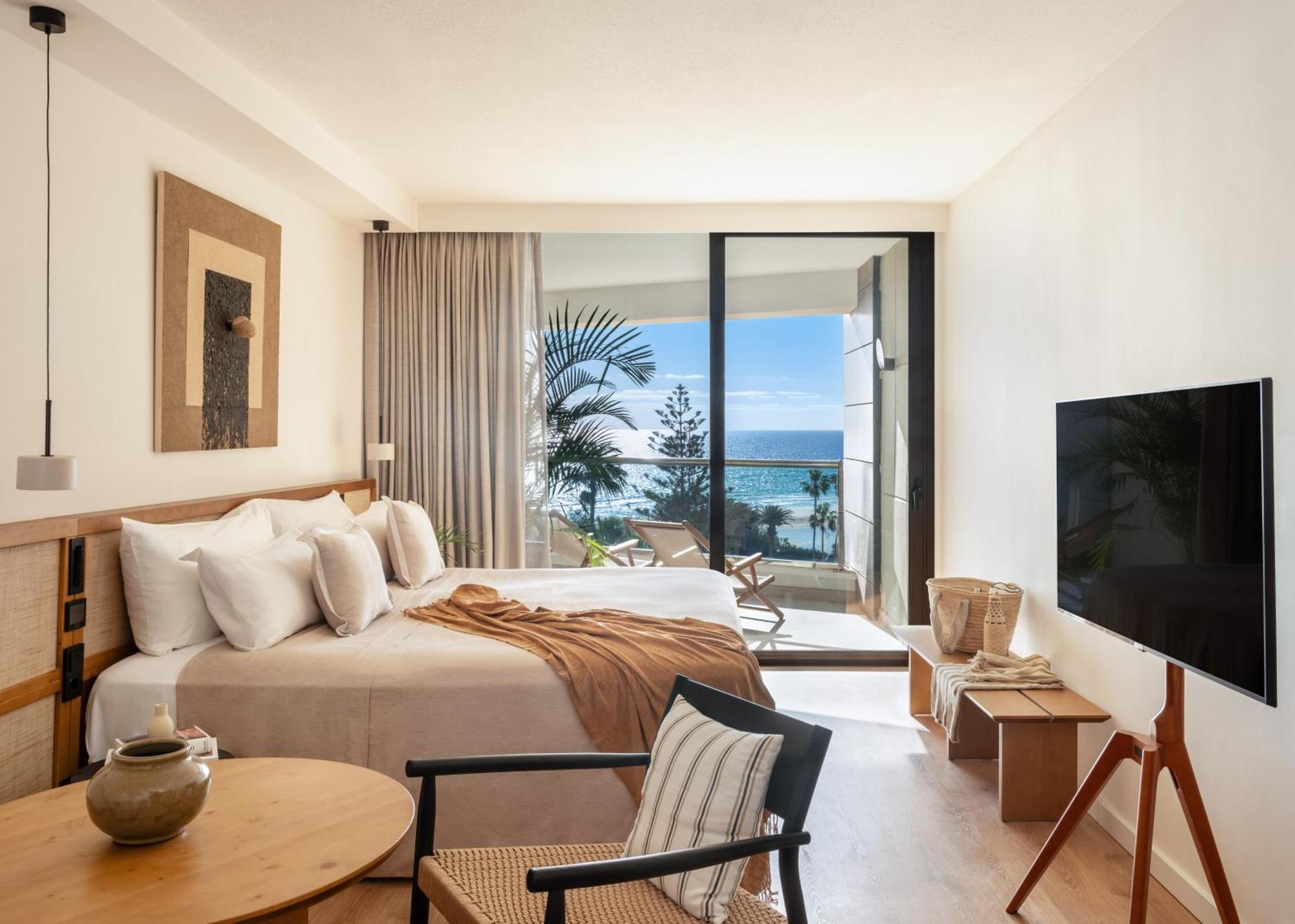 Paradisus By Melia Fuerteventura Costa Calma Bagian luar foto A guest room at the hotel